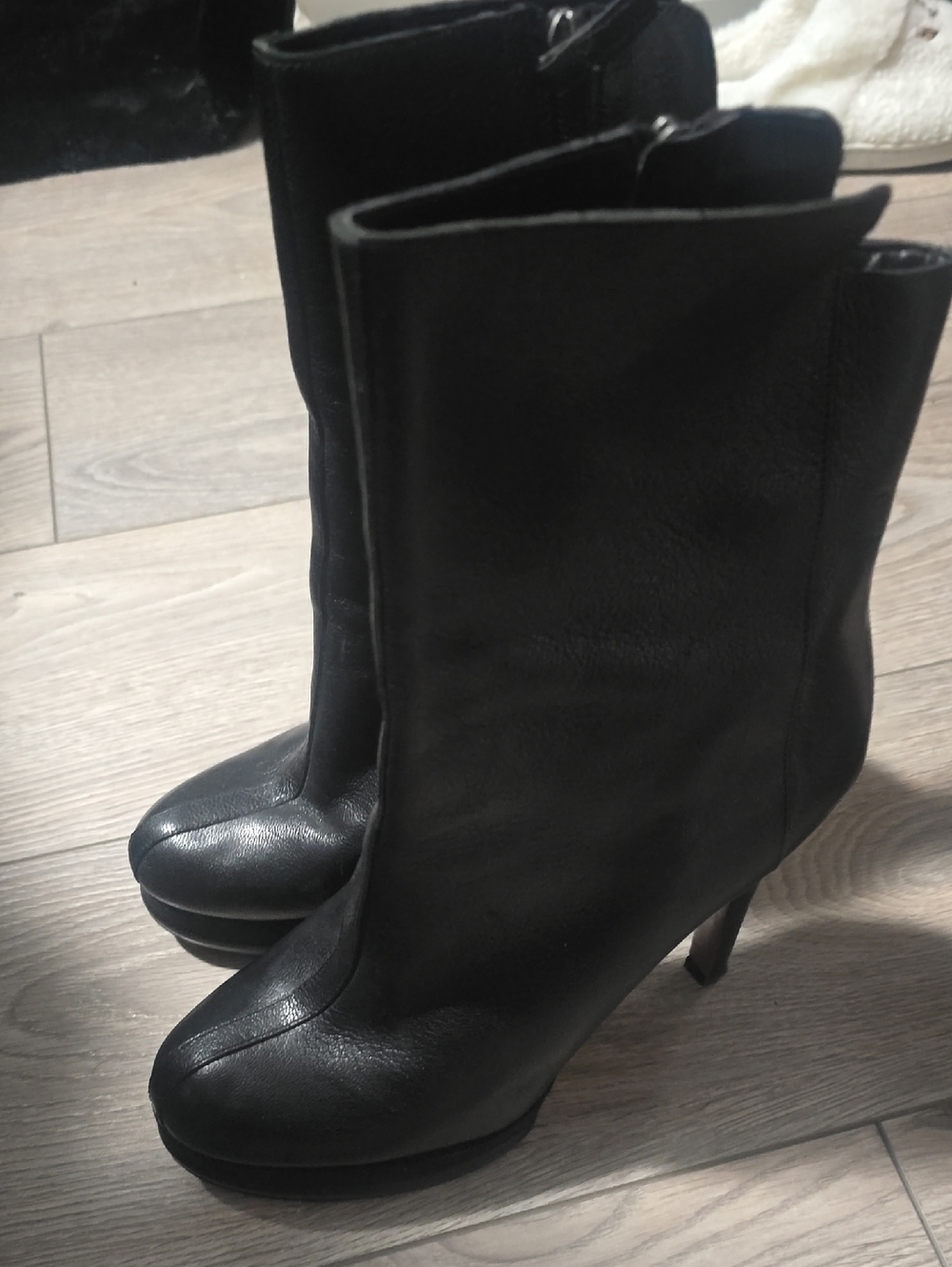 Nine West Black Leather High-Heel Ankle Boots
